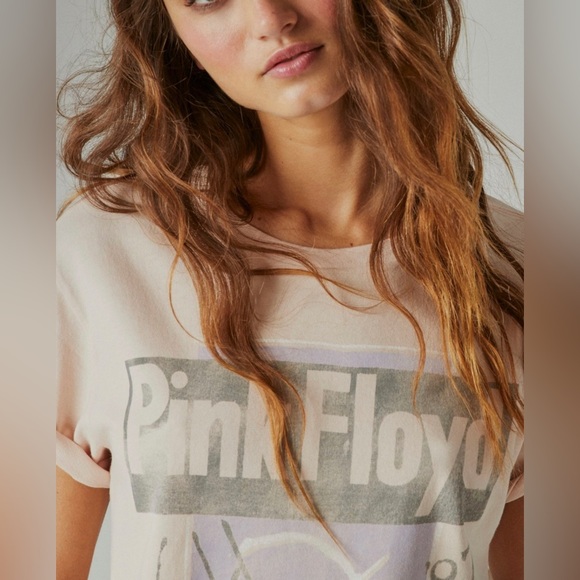 LUCKY BRAND Women’s Pink Floyd Tour '87 Boyfriend Tee-Peach whip - Large - Picture 3 of 6